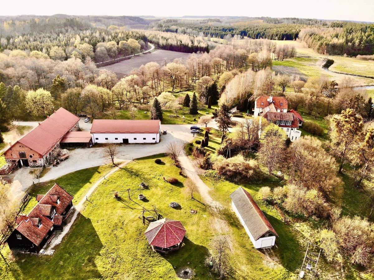 Palac Wojciechy Экстерьер фото